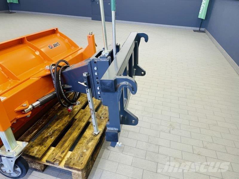 GiANT SK 180 Etukuormaimen varusteet