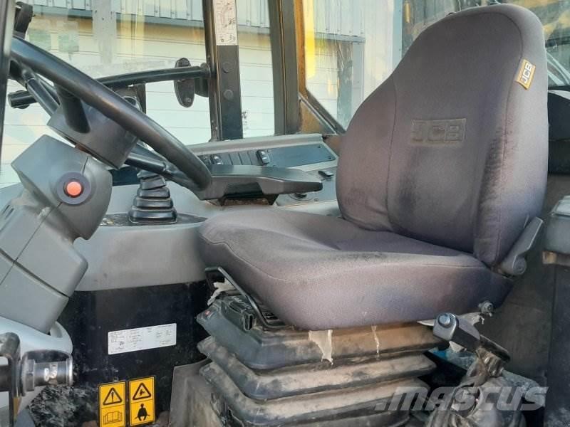 JCB TM 220 Pyöräkuormaajat