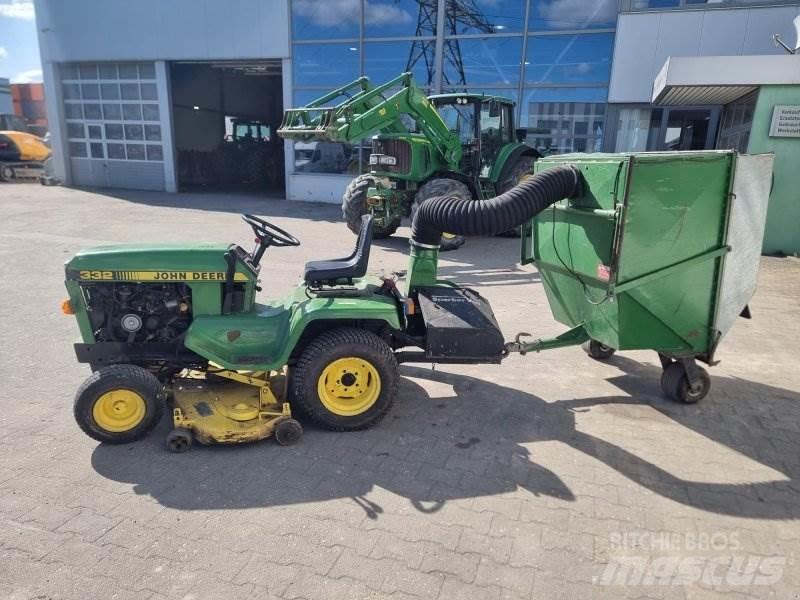 John Deere 332 Taajamatraktorit
