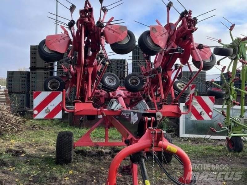 Kuhn GF 10802 Pöyhimet ja haravat
