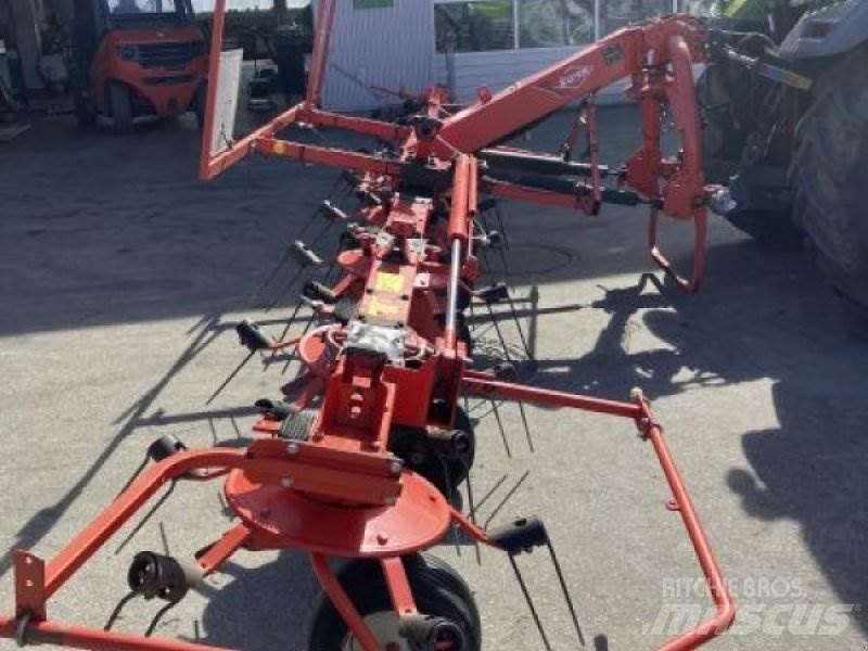 Kuhn GF 7702 Pöyhimet ja haravat