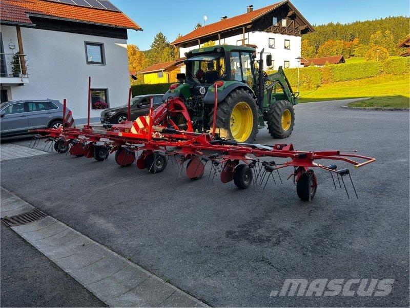Kuhn GF 8712 Pöyhimet ja haravat
