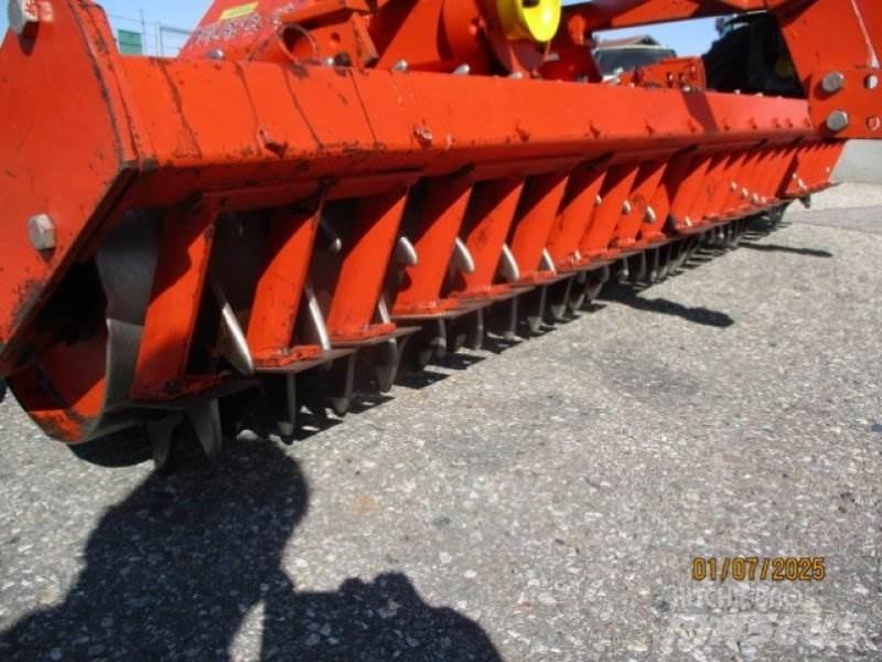 Kuhn HRB 251 Kiekkomultaimet ja lautasäkeet
