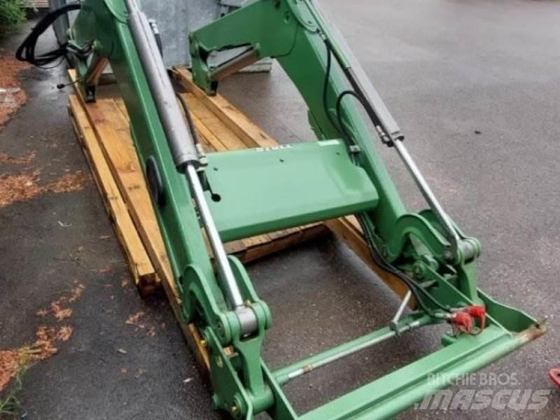Stoll FZ 30 Etukuormaimet ja kaivuulaitteet