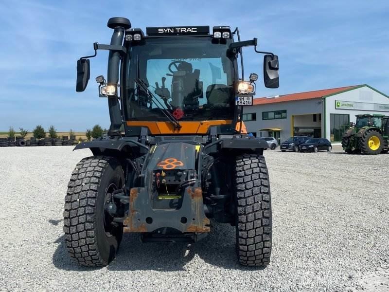  Syntrac ST420 Mönkijät