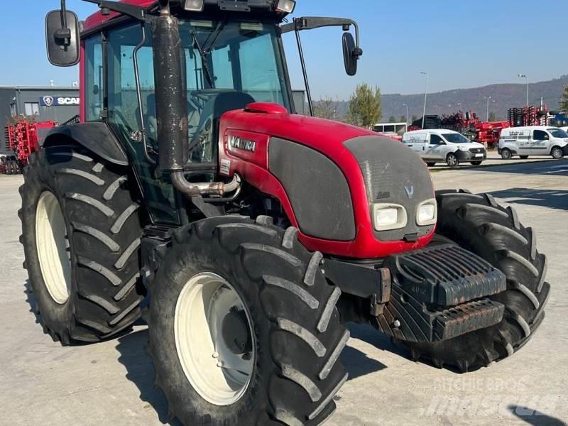 Valtra A93 H Traktorit
