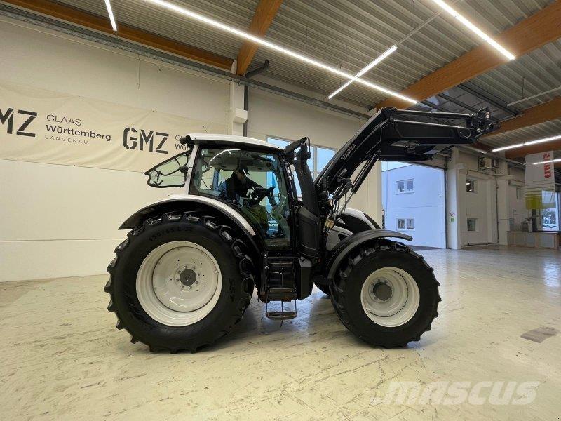 Valtra N154 Traktorit