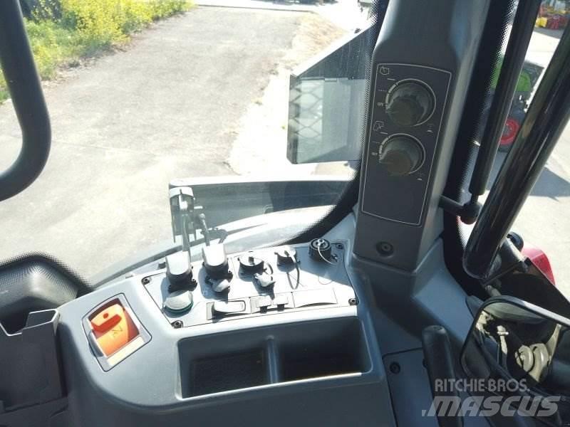 Valtra Q 285 Traktorit