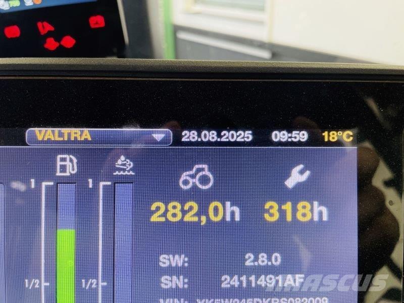 Valtra Q245 Traktorit