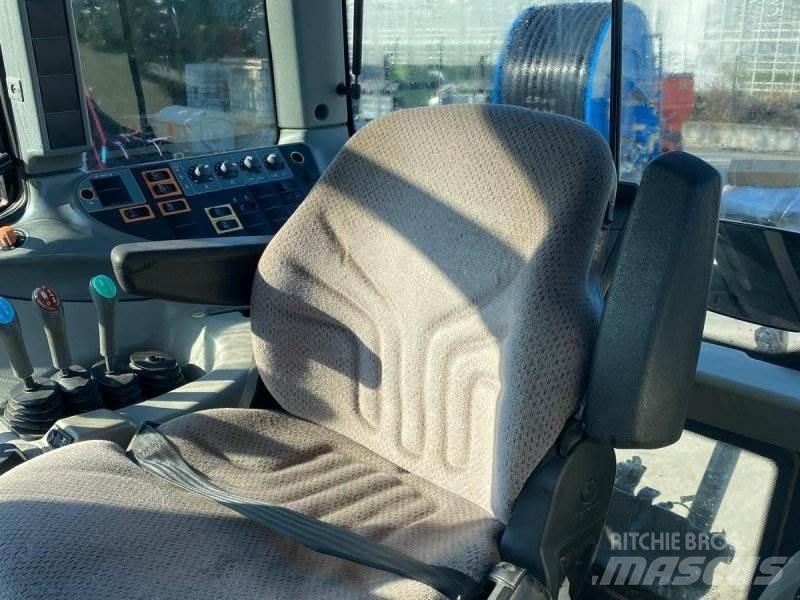 Valtra T153 H Traktorit