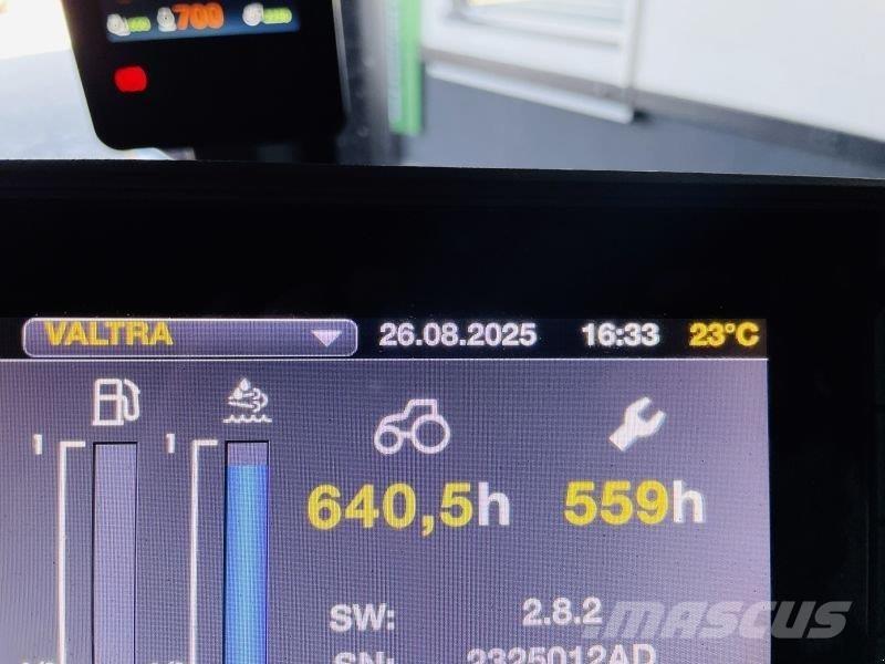 Valtra T215D Traktorit