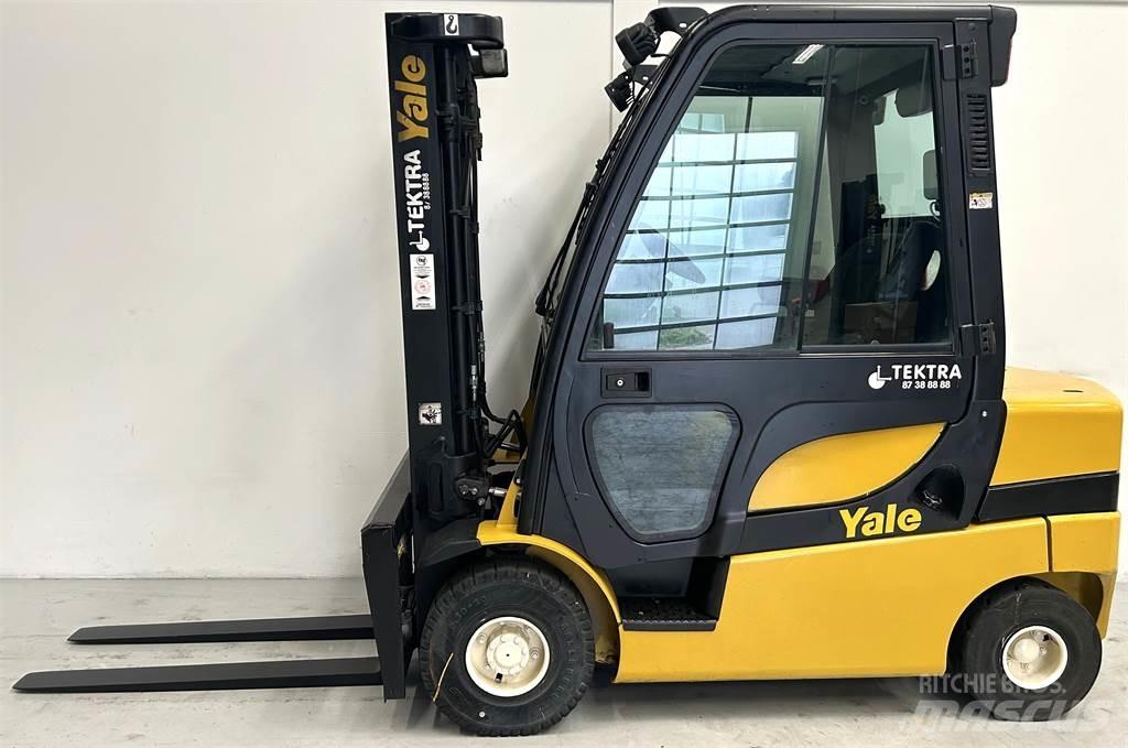 Yale GDP25LX Dieseltrukit