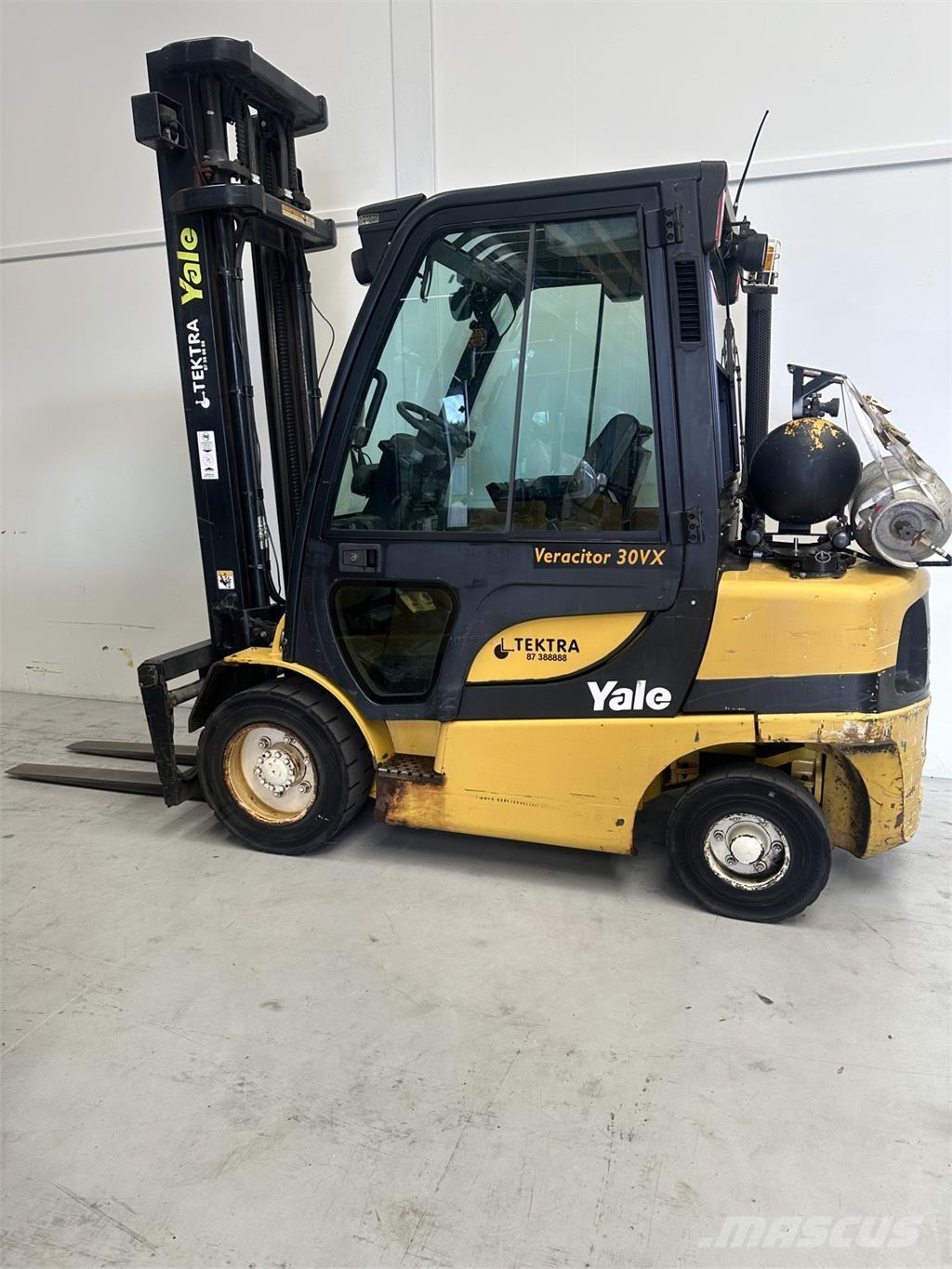 Yale GLP30VX Nestekaasutrukit