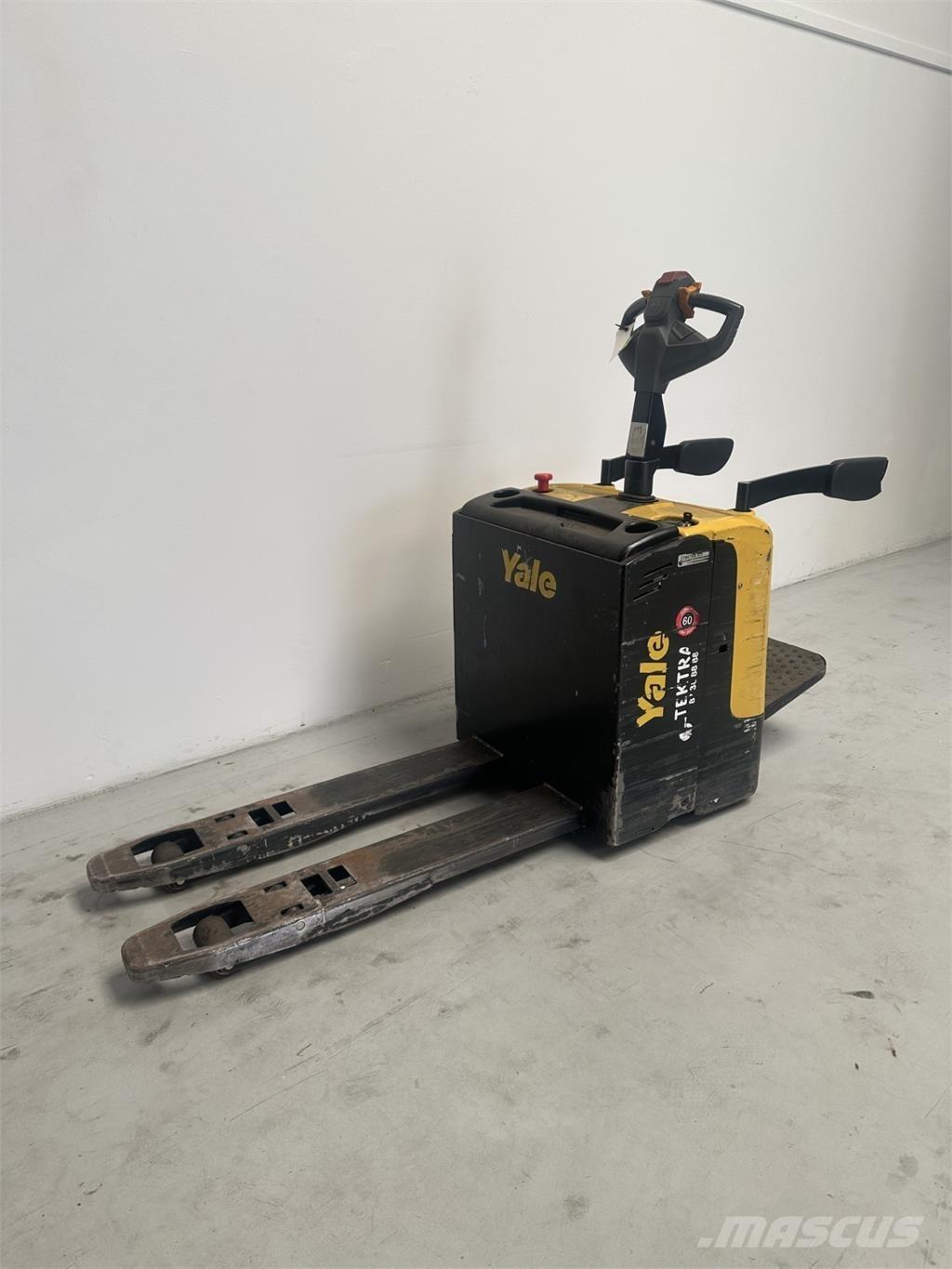 Yale MP20XUX Lavansiirtotrukit ajotasolla