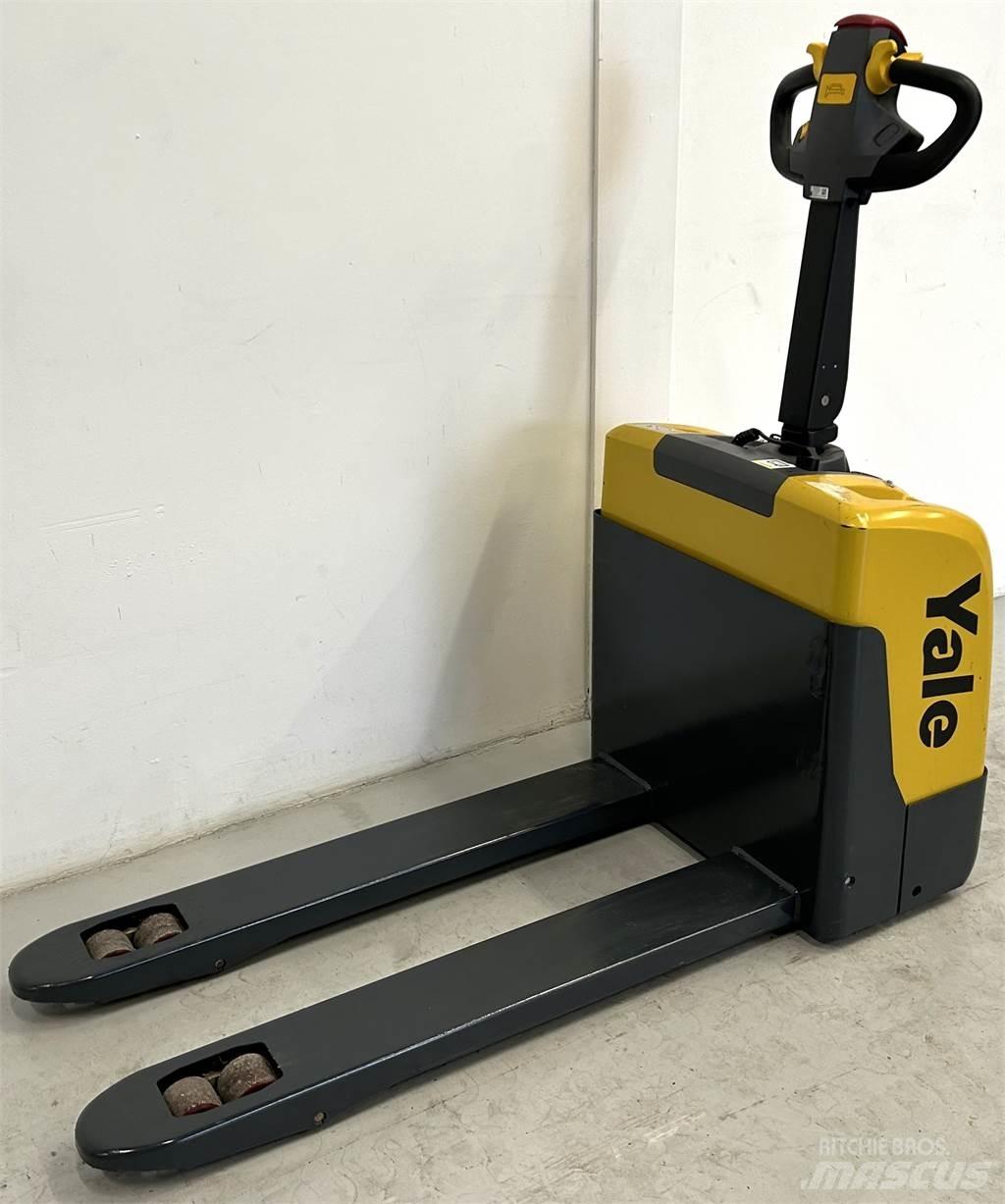 Yale MPC14 - 550 Lavansiirtotrukit