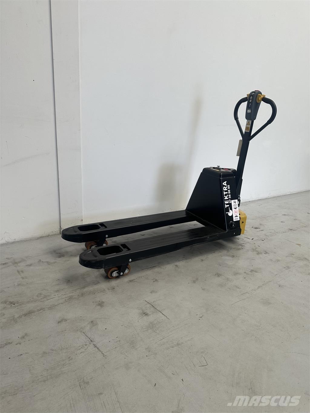Yale MPC15 - 550 Lavansiirtotrukit