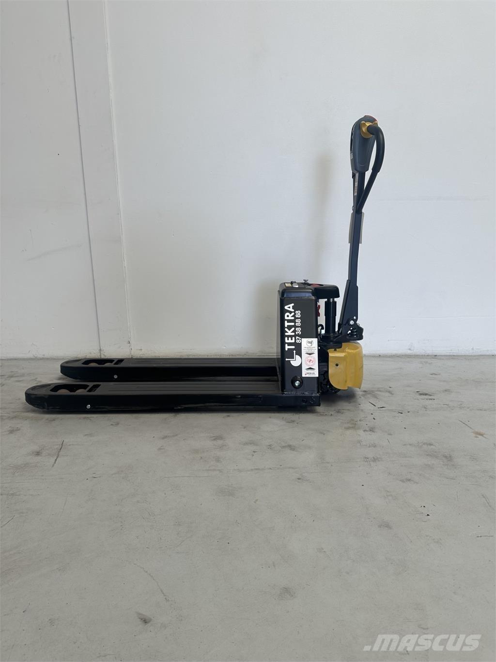 Yale MPC15 - 550 Lavansiirtotrukit