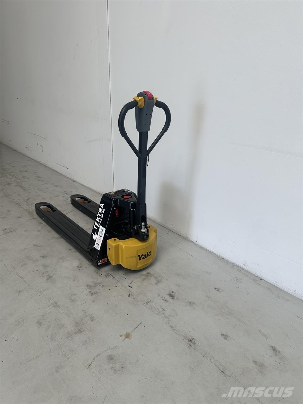 Yale MPC15 - 550 Lavansiirtotrukit