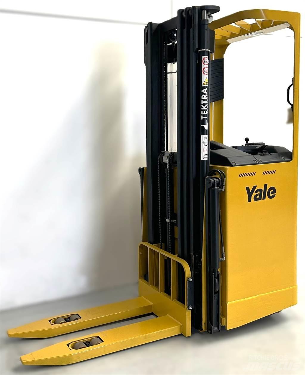 Yale SMS12S Ajettavat pinoamisvaunut