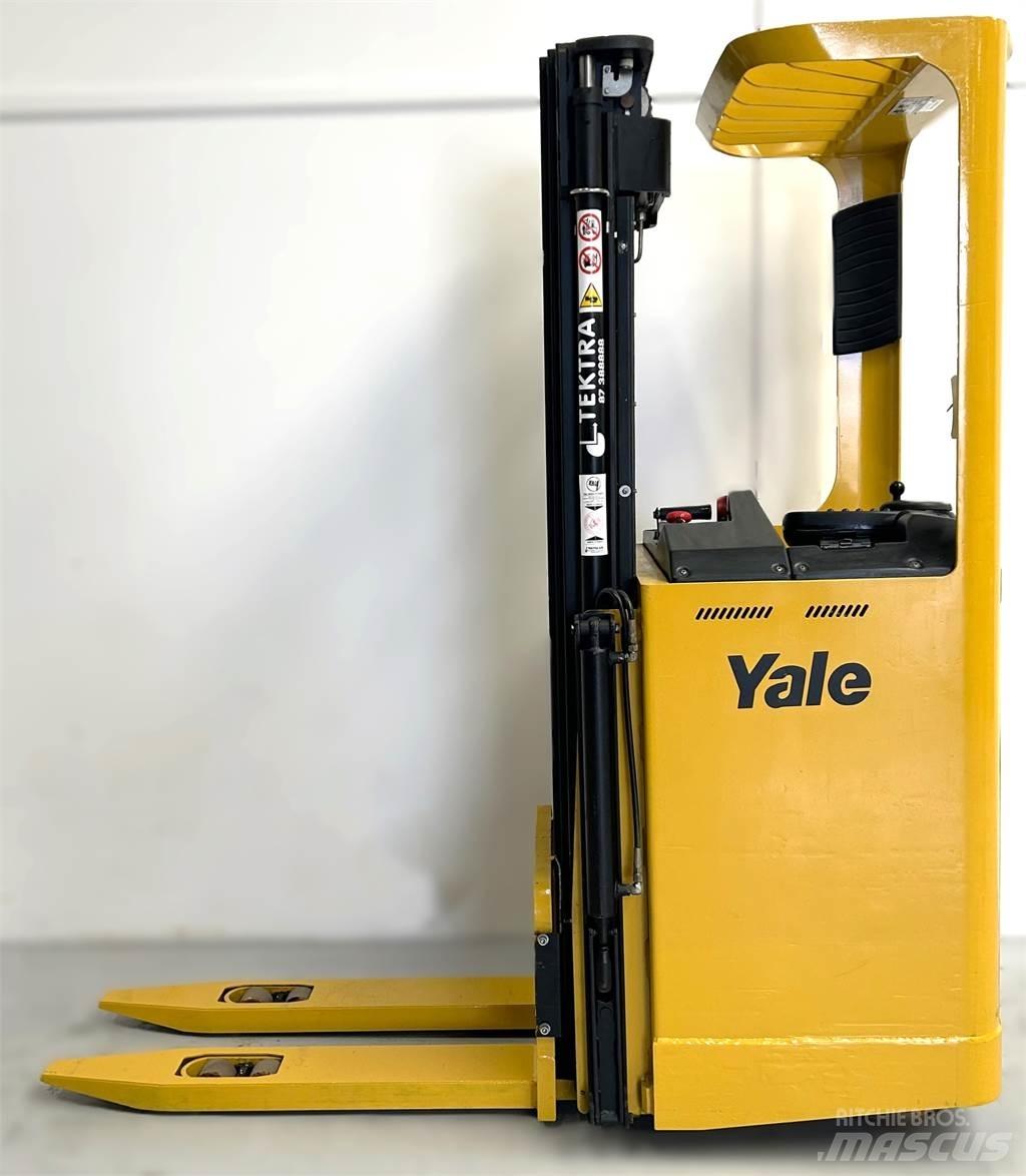 Yale SMS12S Ajettavat pinoamisvaunut