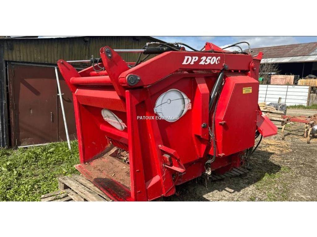  Agrisphère DP2500 Säiliörehun purkulaitteet