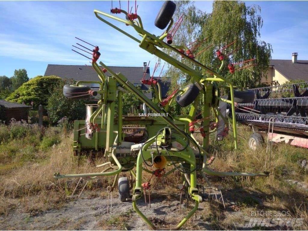 CLAAS VOLTO 770 Pöyhimet ja haravat