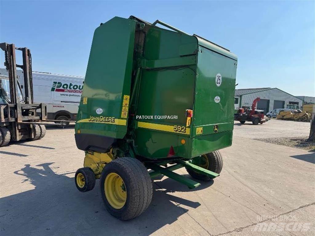 John Deere 592 Pyöröpaalaimet