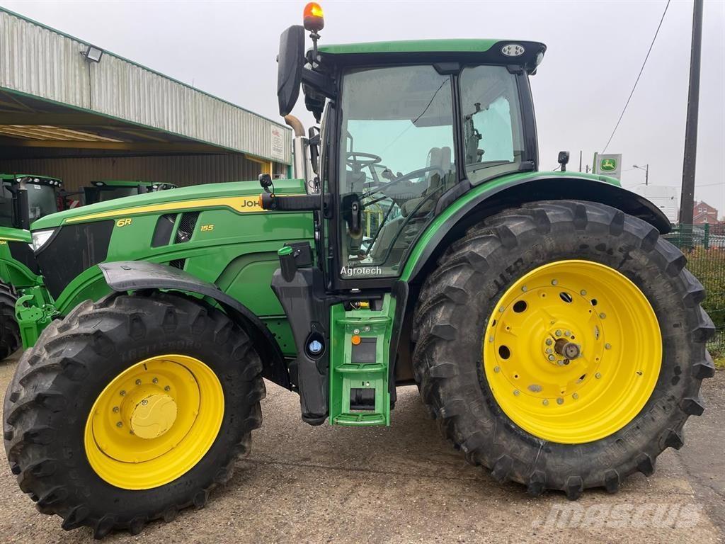 John Deere 6R155 Traktorit