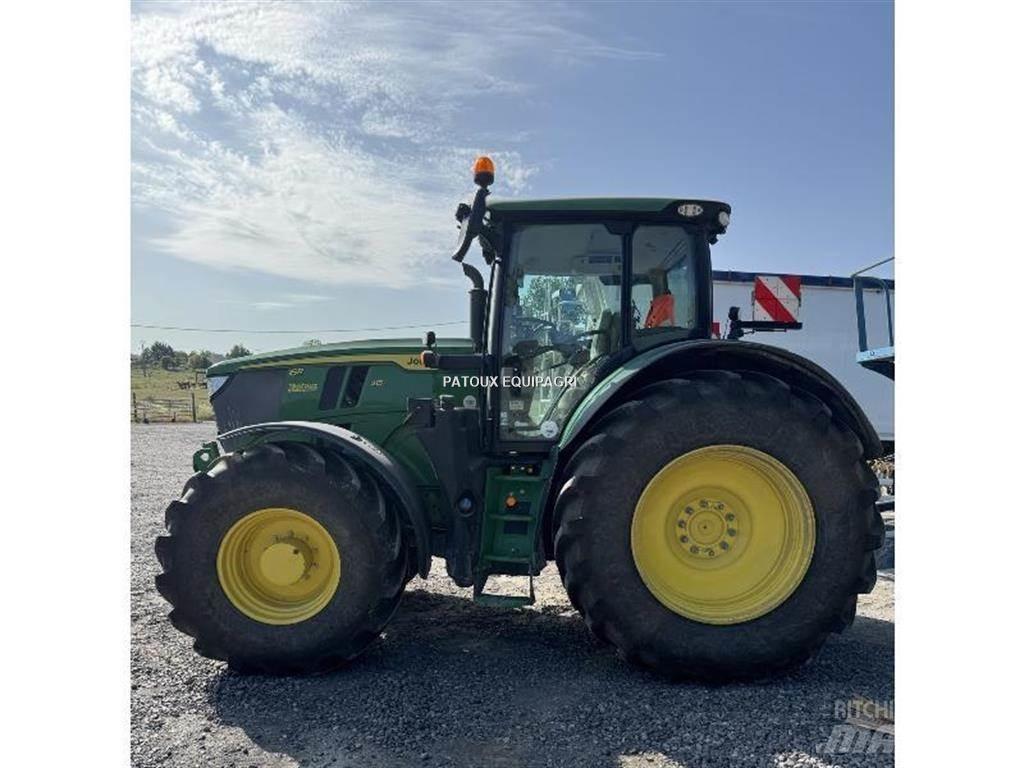 John Deere 6R215 Traktorit