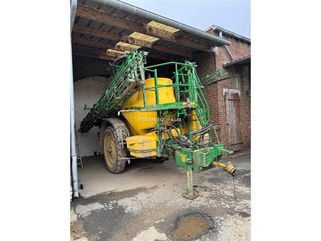 John Deere 832I Hinattavat ruiskut