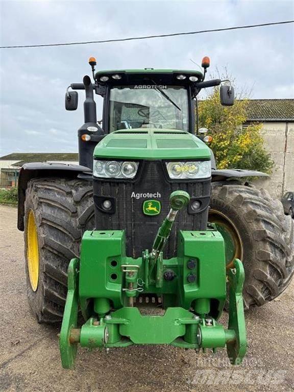 John Deere 8370 R Traktorit