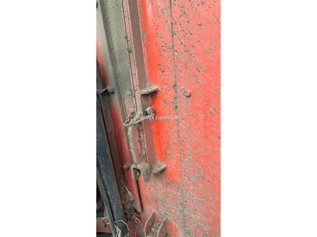 Kuhn 1870 Rehuvaunut