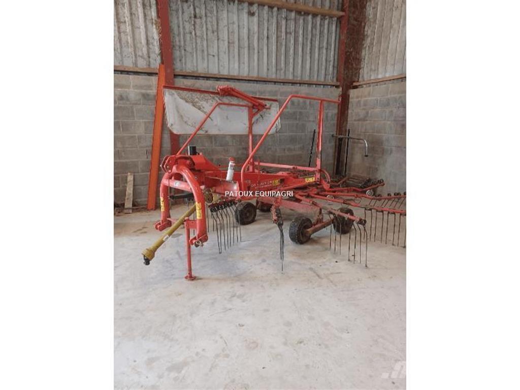 Kuhn GA4321 Pöyhimet ja haravat