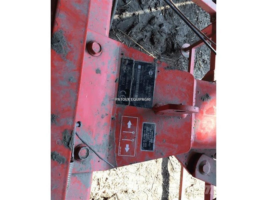 Kuhn GF5801 Pöyhimet ja haravat