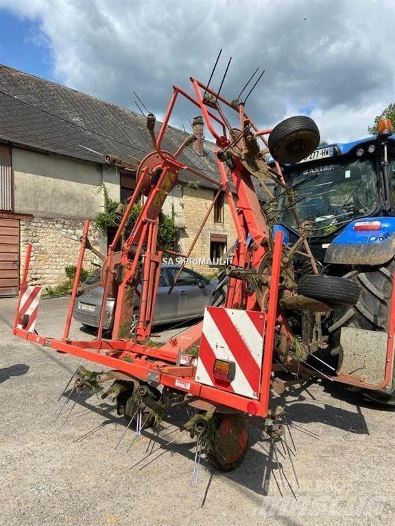 Kuhn GF6502 Pöyhimet ja haravat