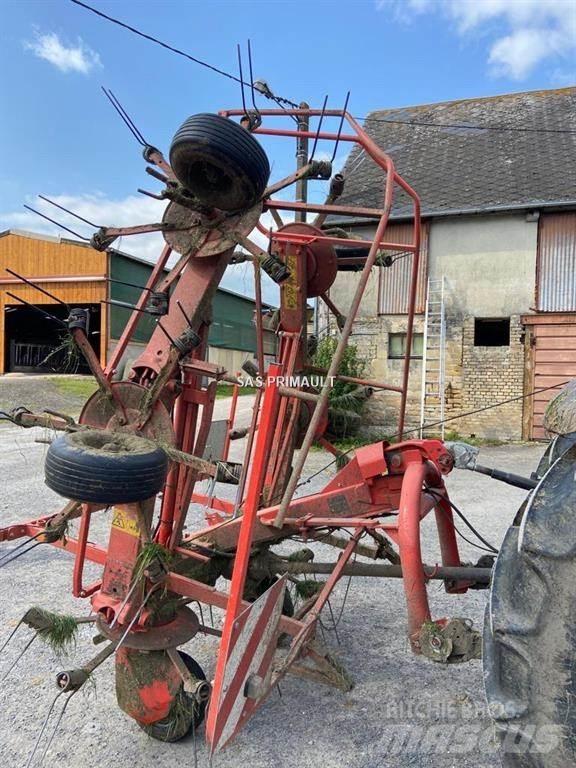 Kuhn GF6502 Pöyhimet ja haravat
