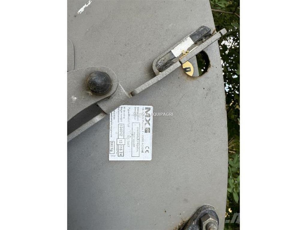 Mailleux T417 Etukuormaimet ja kaivuulaitteet