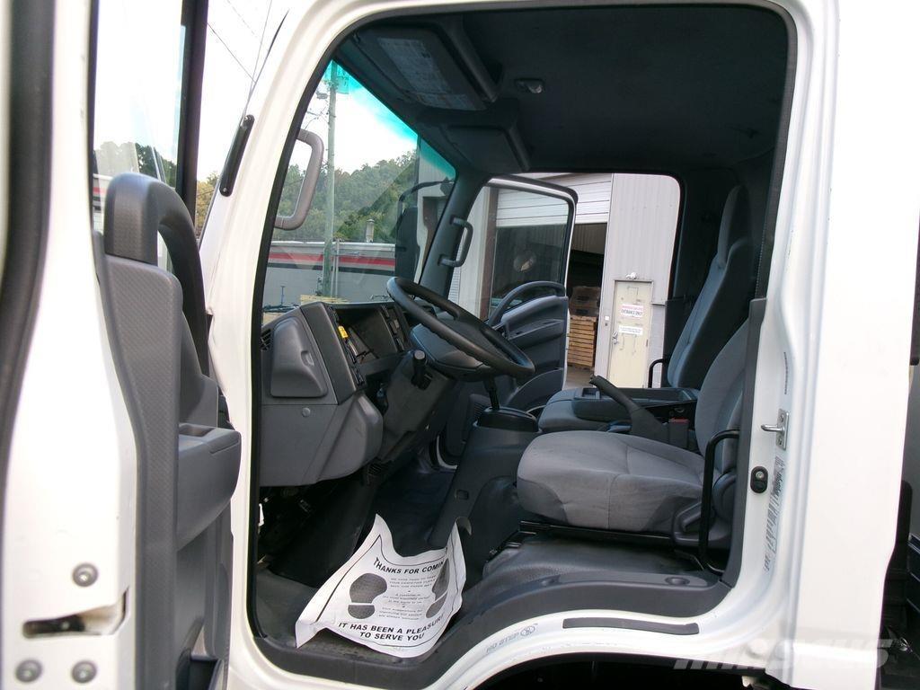 Isuzu NPRHD Umpikorikuorma-autot