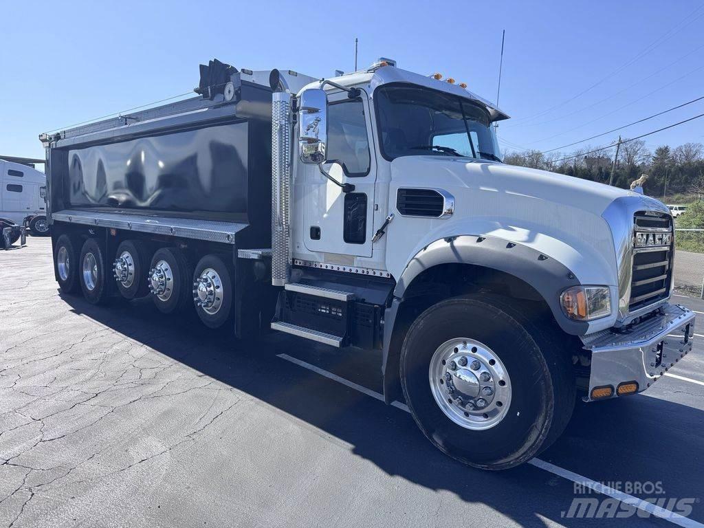 Mack GR64F Sora- ja kippiautot