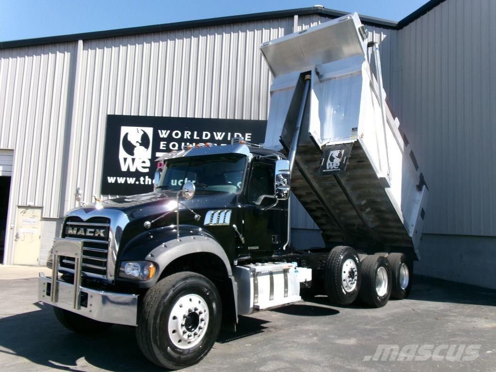 Mack GR64F Sora- ja kippiautot