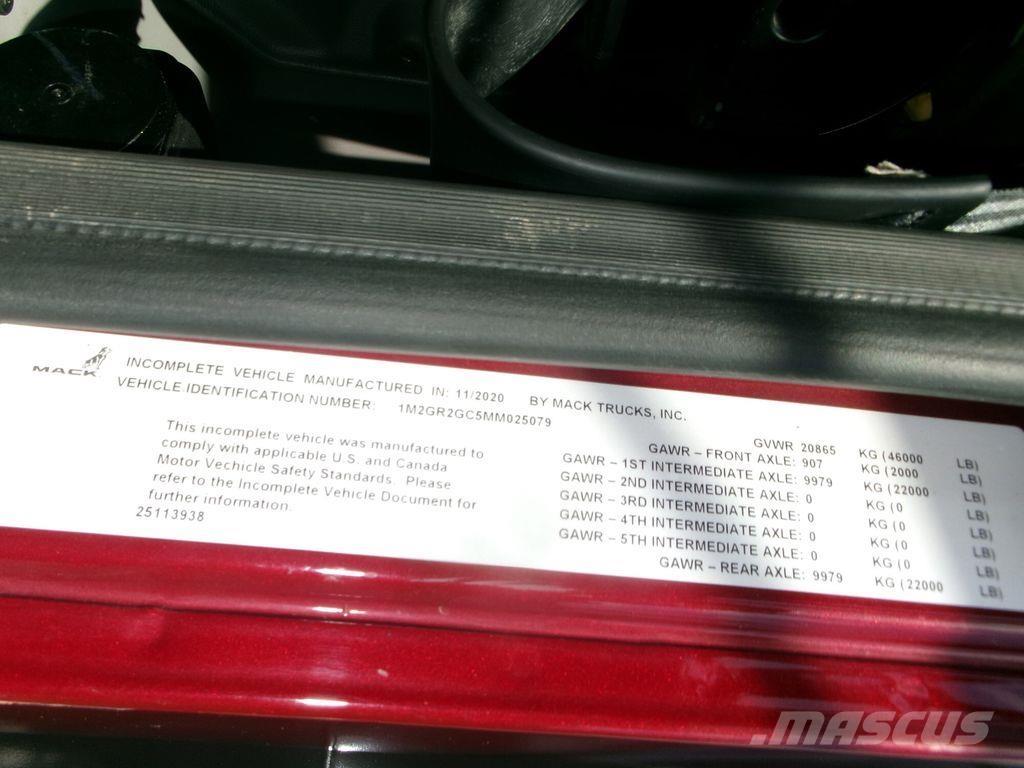 Mack GR64F Sora- ja kippiautot