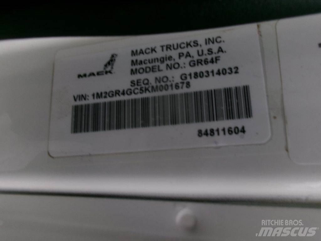 Mack GU713 Sora- ja kippiautot