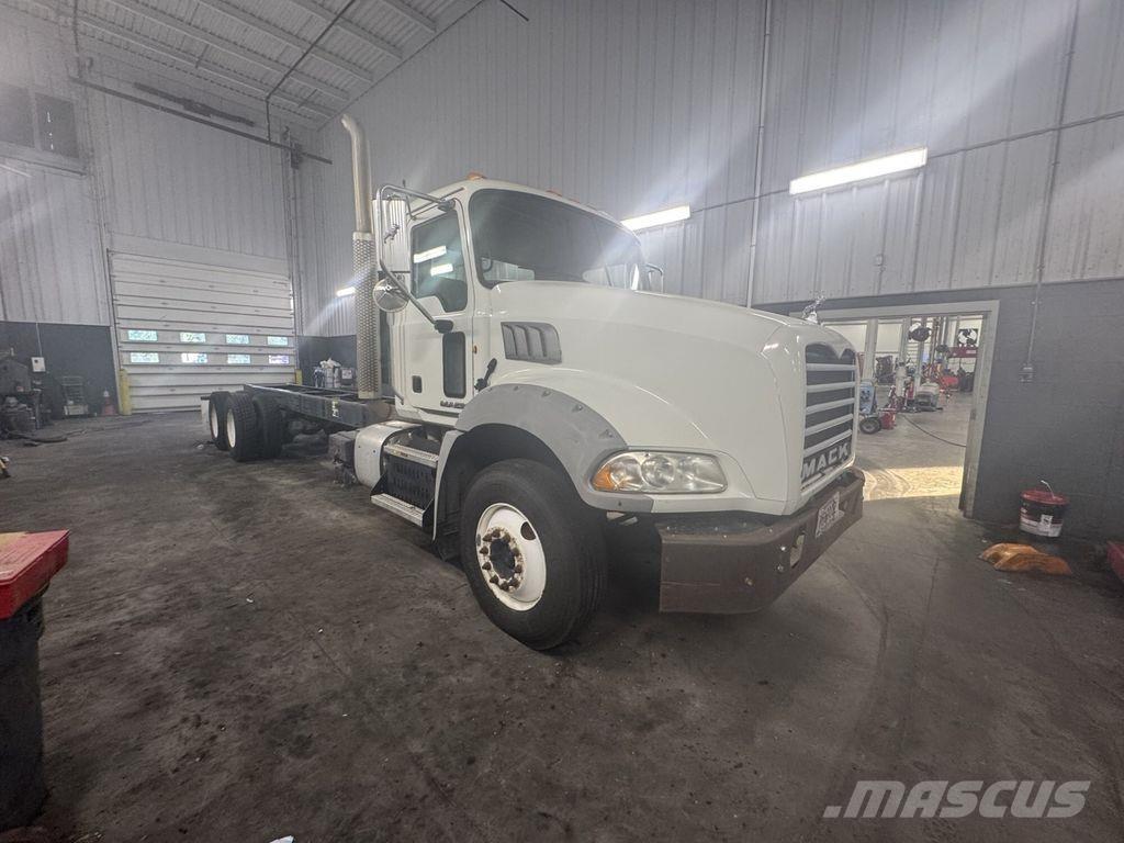 Mack GU813 Kuorma-autoalustat