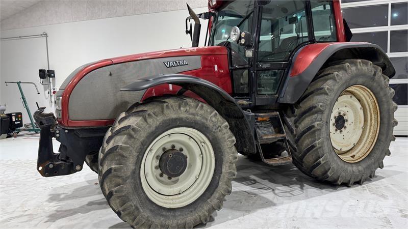 Valtra T190 Traktorit