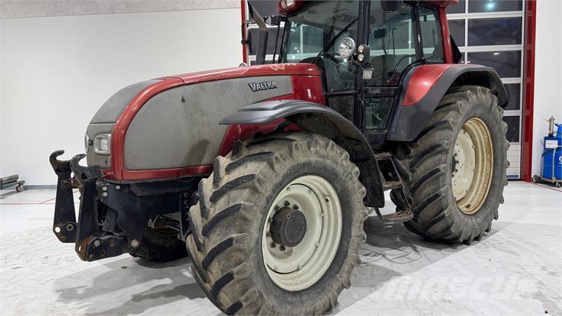 Valtra T190 Traktorit