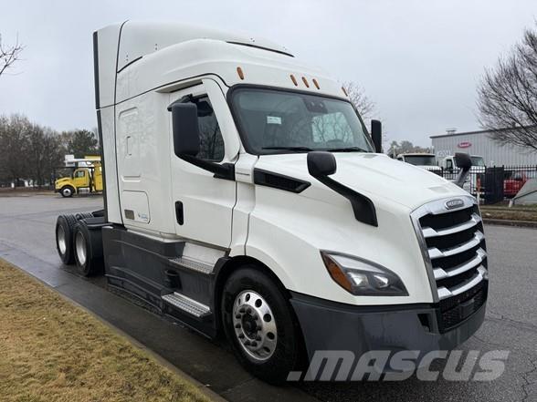 Freightliner CASCADIA 116 Vetopöytäautot