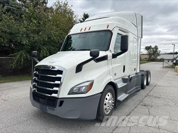 Freightliner CASCADIA 116 Vetopöytäautot