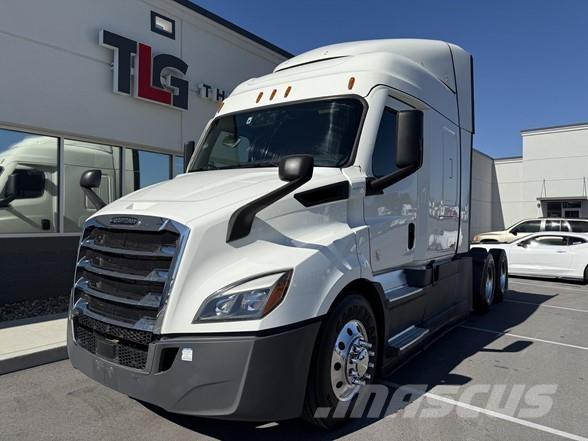 Freightliner CASCADIA 116 Vetopöytäautot