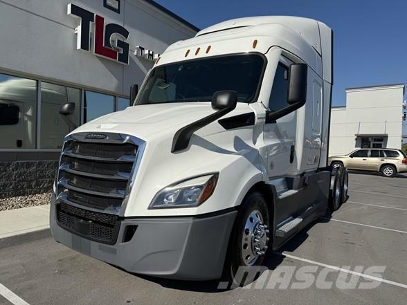 Freightliner CASCADIA 116 Vetopöytäautot