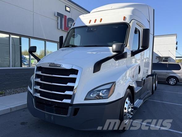 Freightliner CASCADIA 116 Vetopöytäautot